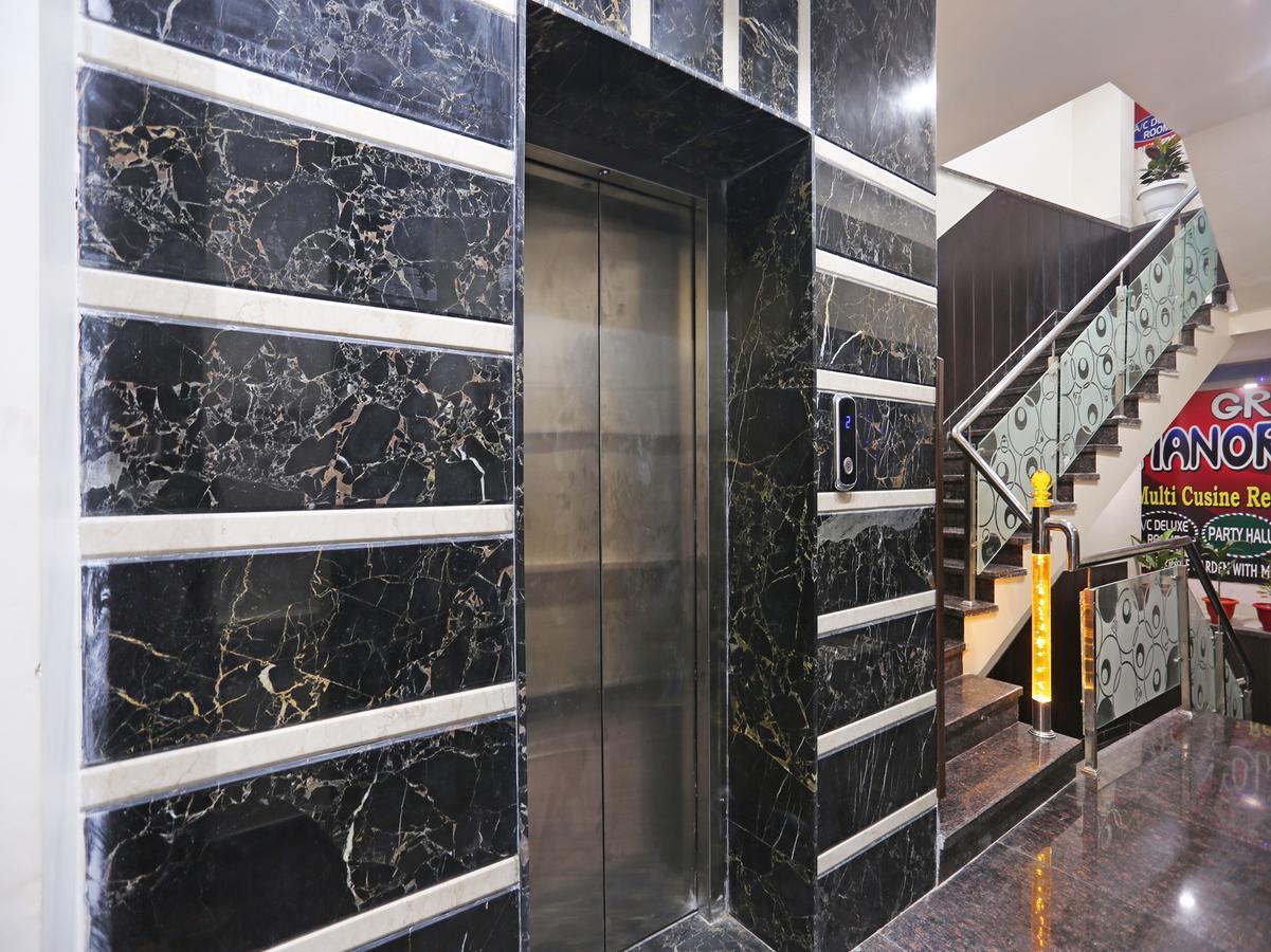 Oyo 10360 Hotel Grand Manoranjan Gorakhpur Exterior photo